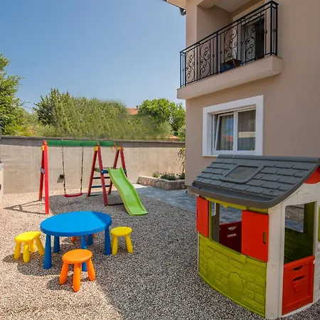 Lusarci With Pool Villa Krk Town
