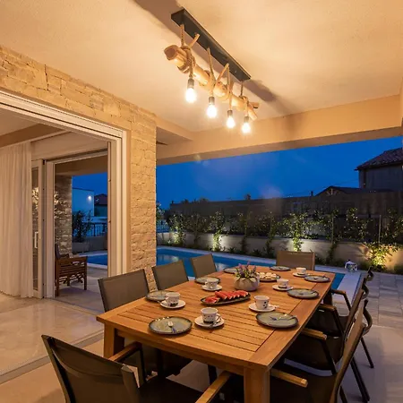Lusarci With Pool Villa Krk Town