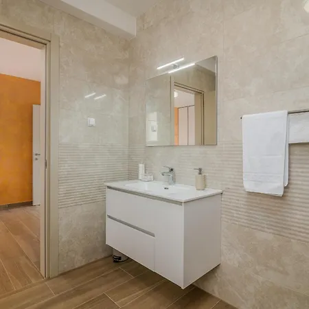 Villa Lusarci With Pool